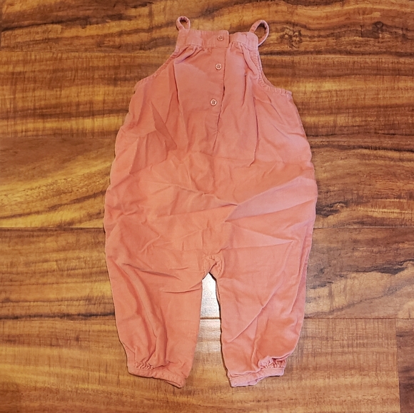 GAP Baby EUC 6-12 months floral bodysuit, peach corduroy overalls, sweater - Picture 7 of 15